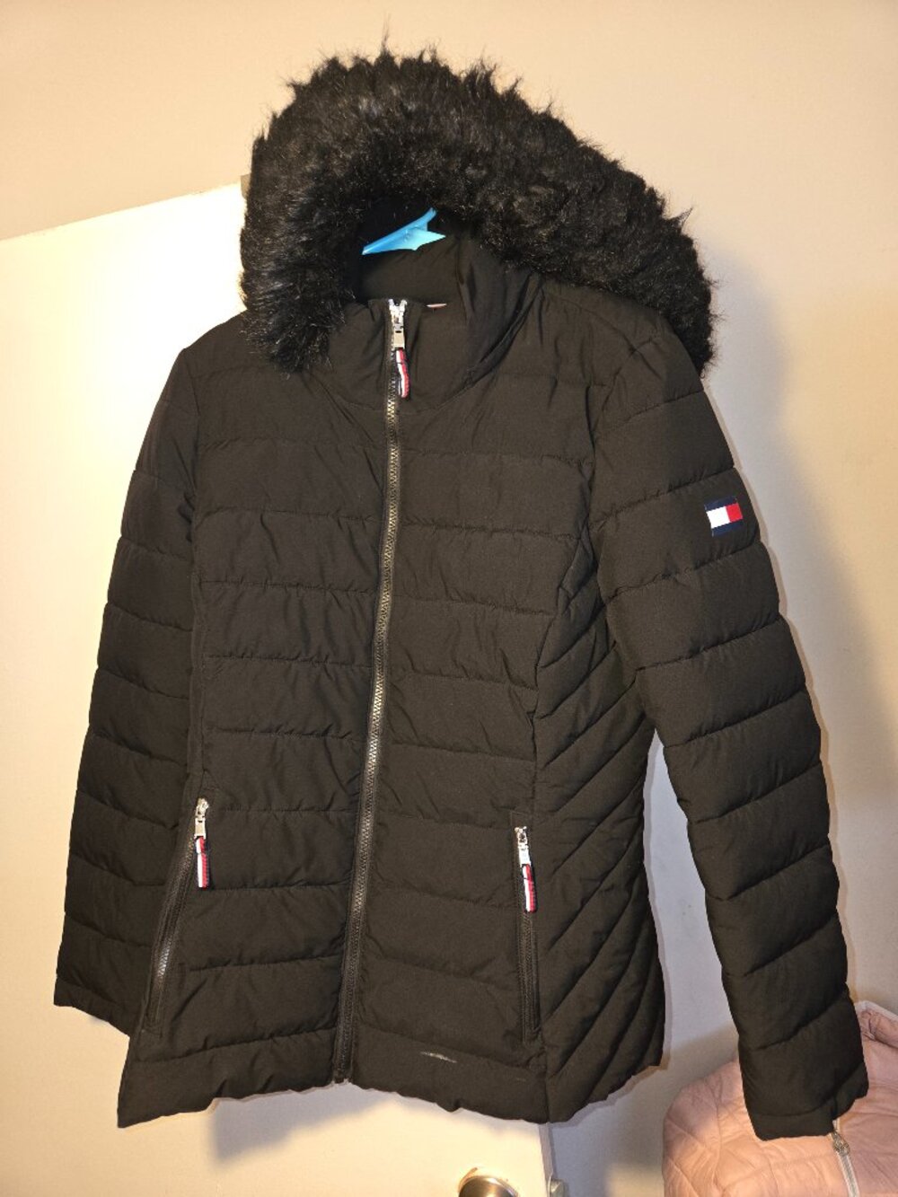 Womens tommy hilfiger jacket size medium